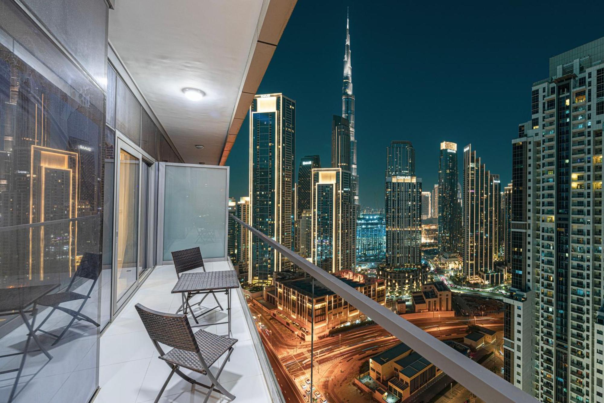 Infinity Pool & Burj Khalifa View L Luxe Paramount ドバイ エクステリア 写真